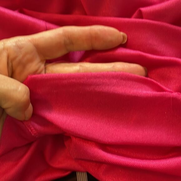 Vtg 70s Formfit Rogers fuchsia pink nylon nightgown & robe set - Picture 11 of 12